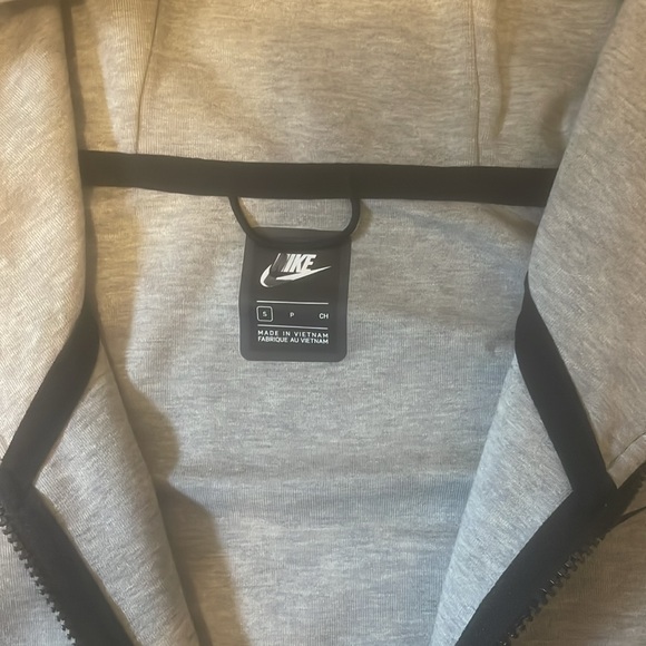 Nike Tech Fleece Top Jacket Zip-Up Sweater - Picture 3 of 3